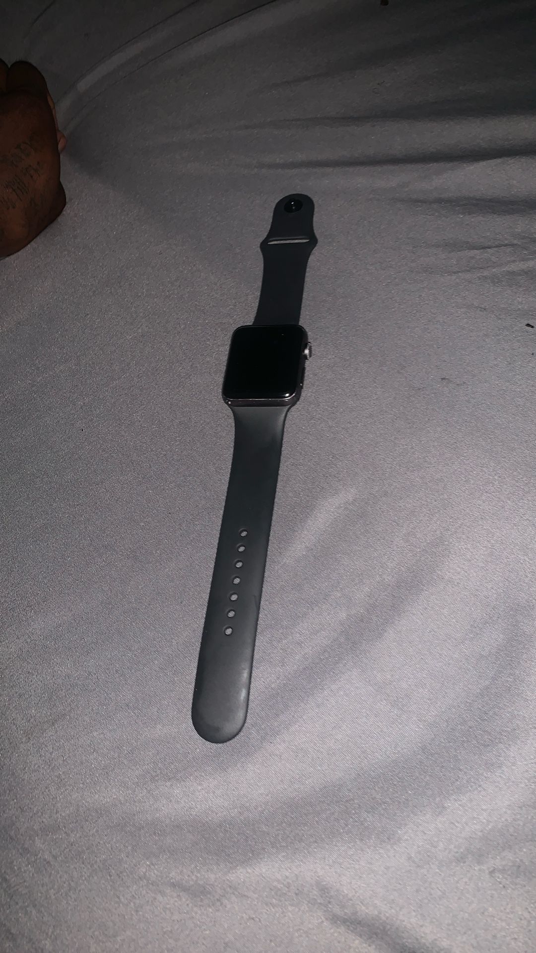 Apple Watch Series 3 Works In Good Condition And Has A Charger Lookin To Sell it