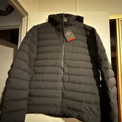 NWT- Lululemon XXL Black Navigation Down Hoodie
