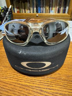 Oakley Sunglasses Straight Style
