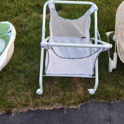Rolling Bassinet 