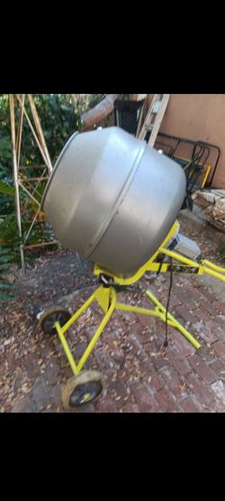 Ryobi Portable Corded Concrete Mixer 5.0 cu. ft.