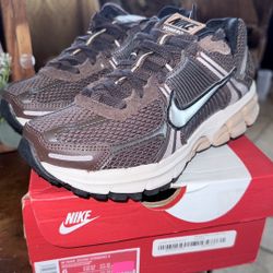 Nike Zoom Vomero 5 Women 6 