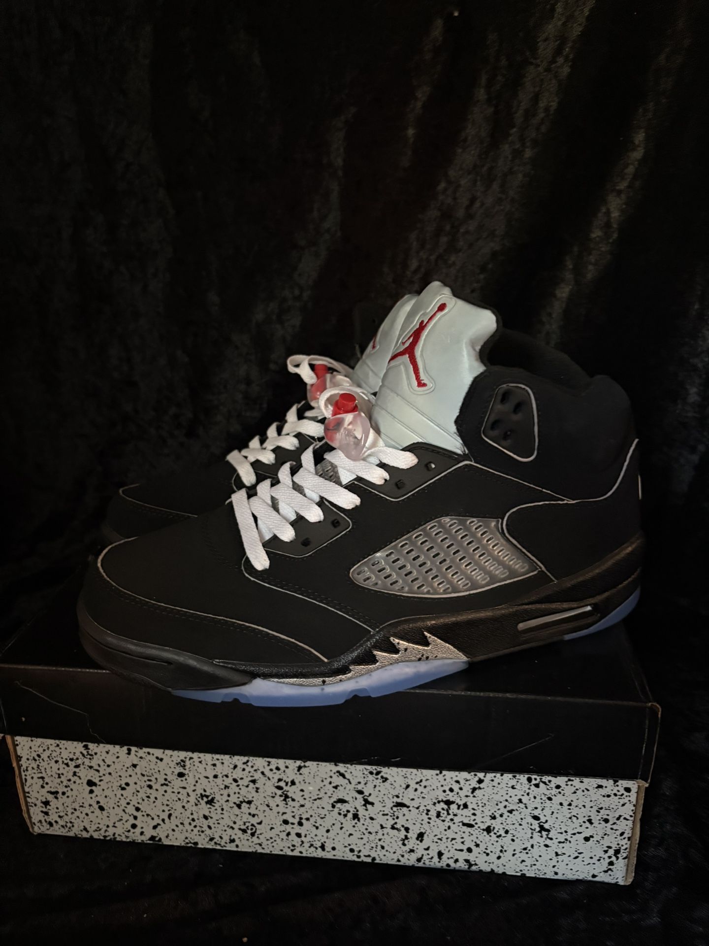 Air Jordan’s 5 “ Black Metallic Reimagined “