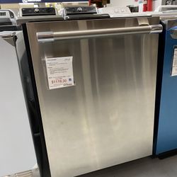 Thermador Stainless Steel 24” Professional Dishwasher 