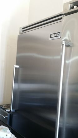 Viking built in refrigerator 36"