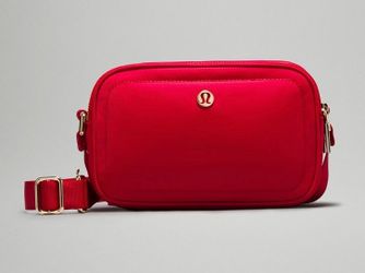 Lululemon Lunar New Year Crossbody Camera Bag 2L LNY Limited Edition