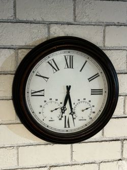 Large 18-Inch Indoor/Outdoor Wall Clock with Thermometer & Hygrometer