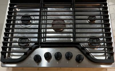 Gas stove