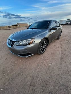 2013 Chrysler 200