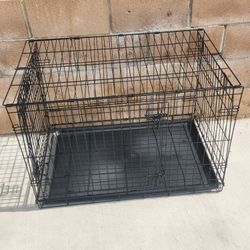 Dog cage 26 in H, 22 in L ,3ft in W (Location In Description)