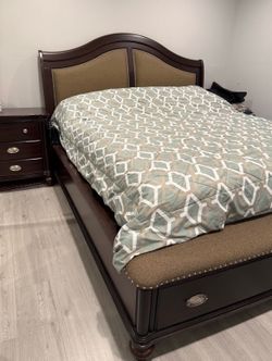 Furniture Bed and 2 bedside table