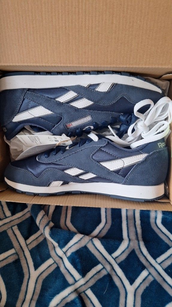 Reebok Sneakers
