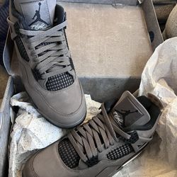 Nike Jordan 4 Retro