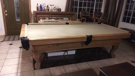 Pool table