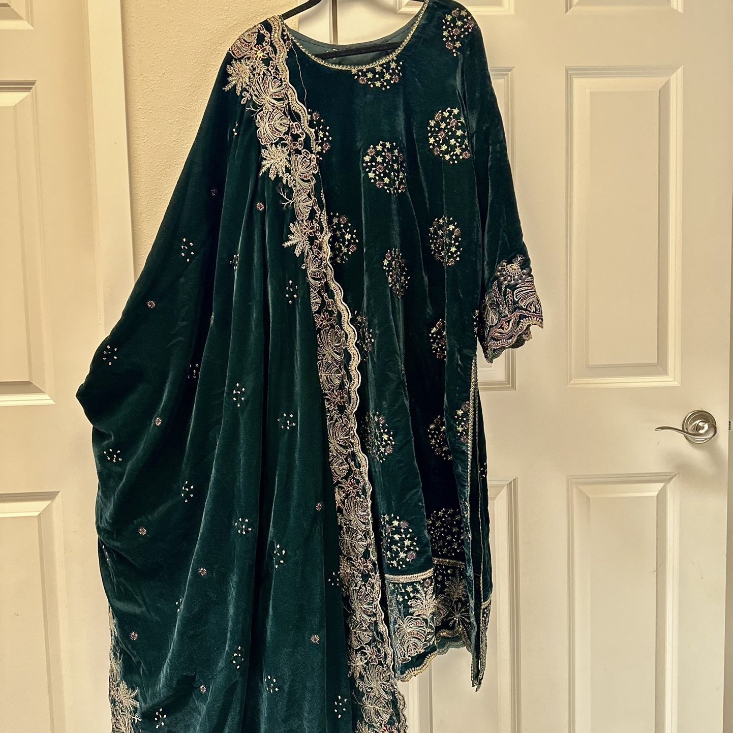 Pakistani/indian Designer Dress for Sale in Kenmore, WA