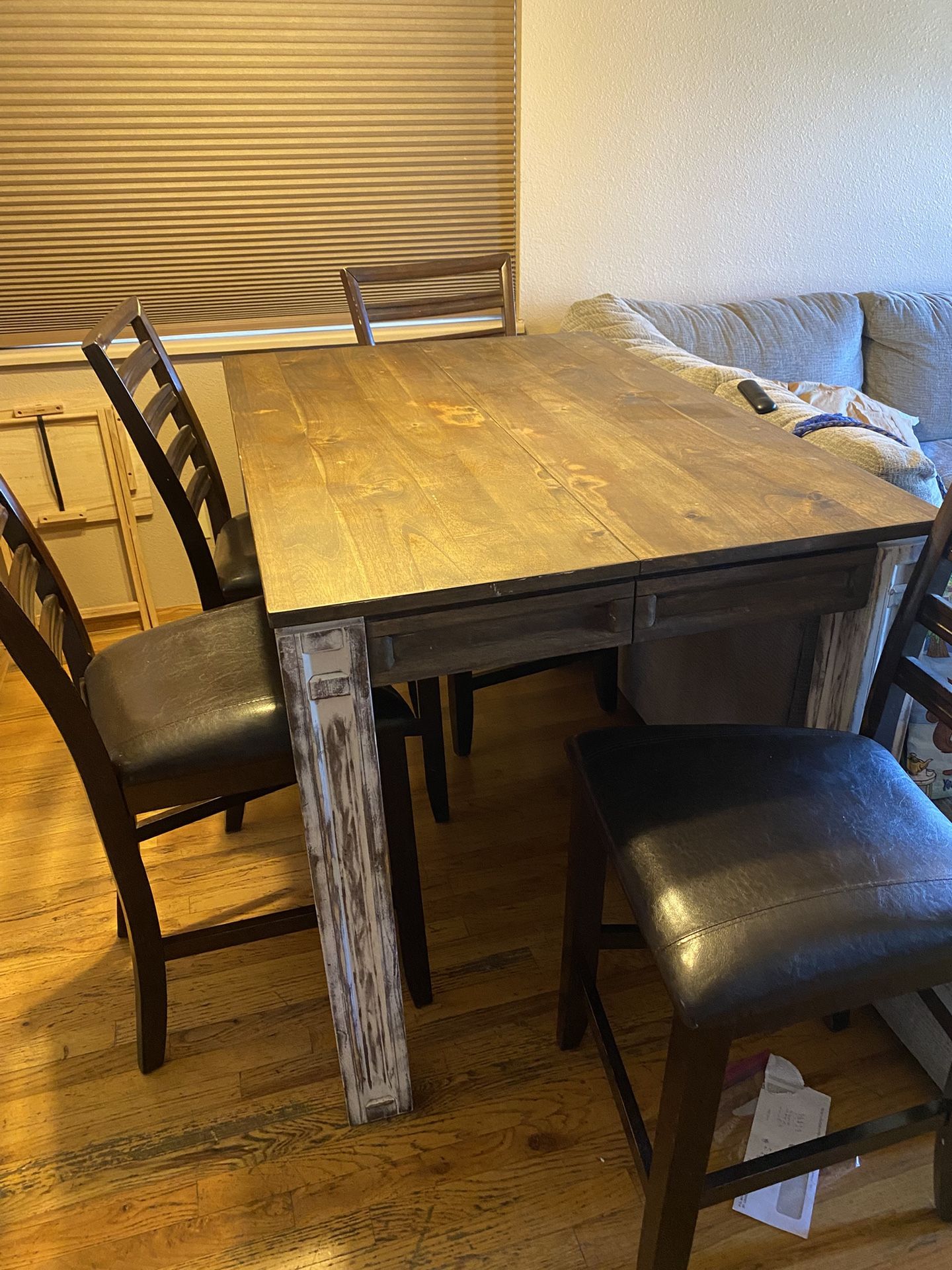 Solid Wood Dining Table 4chairs