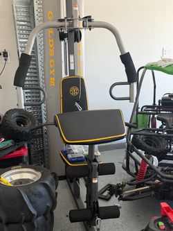 Workout Machine Golds Gym