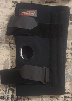 Ergonomix Open Patella Neoprene Knee Brace w/ Adjustable Straps - Black