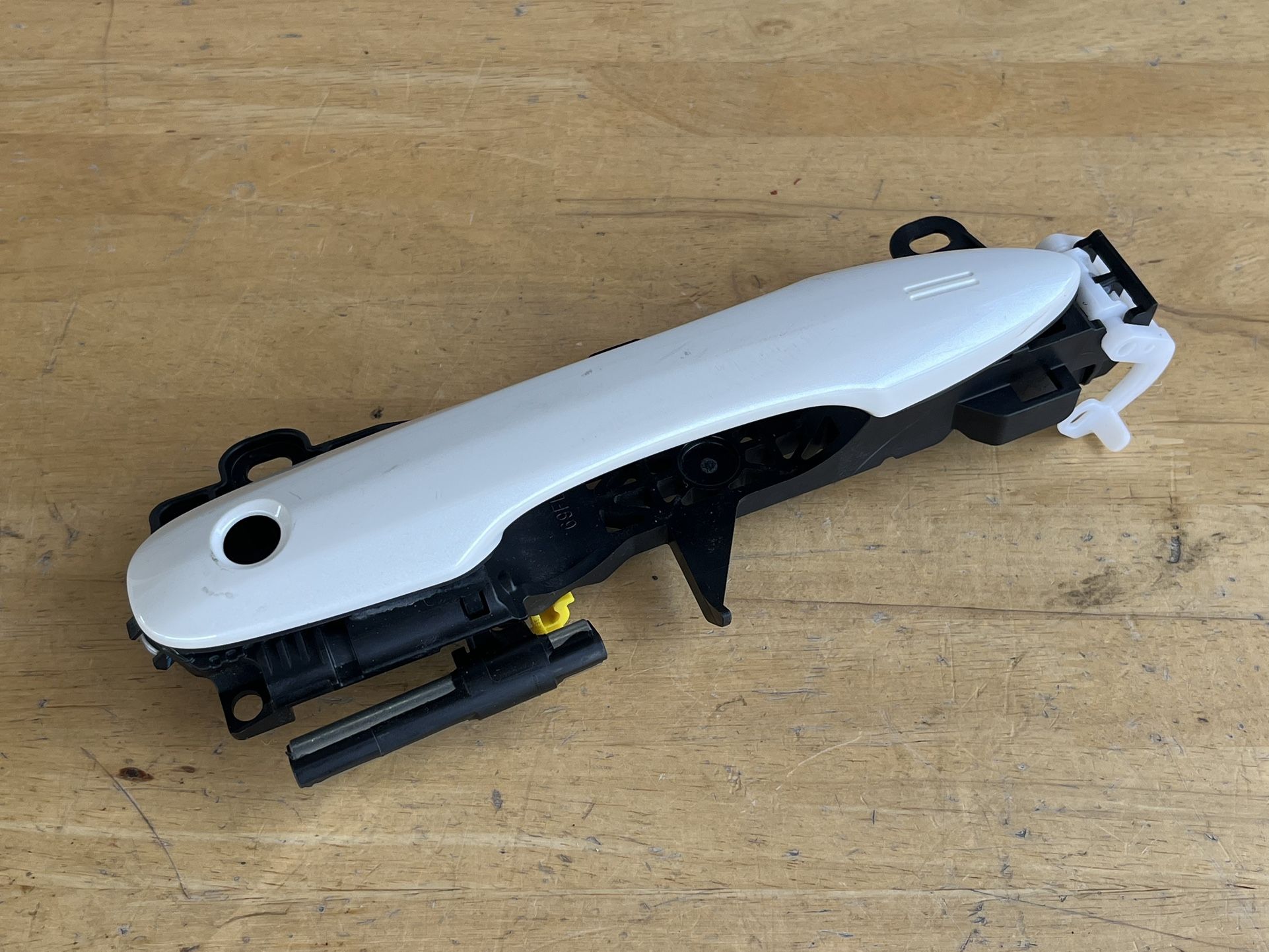 2020-2024 TOYOTA COROLLA Left Driver Side Front Exterior Door Handle OEM