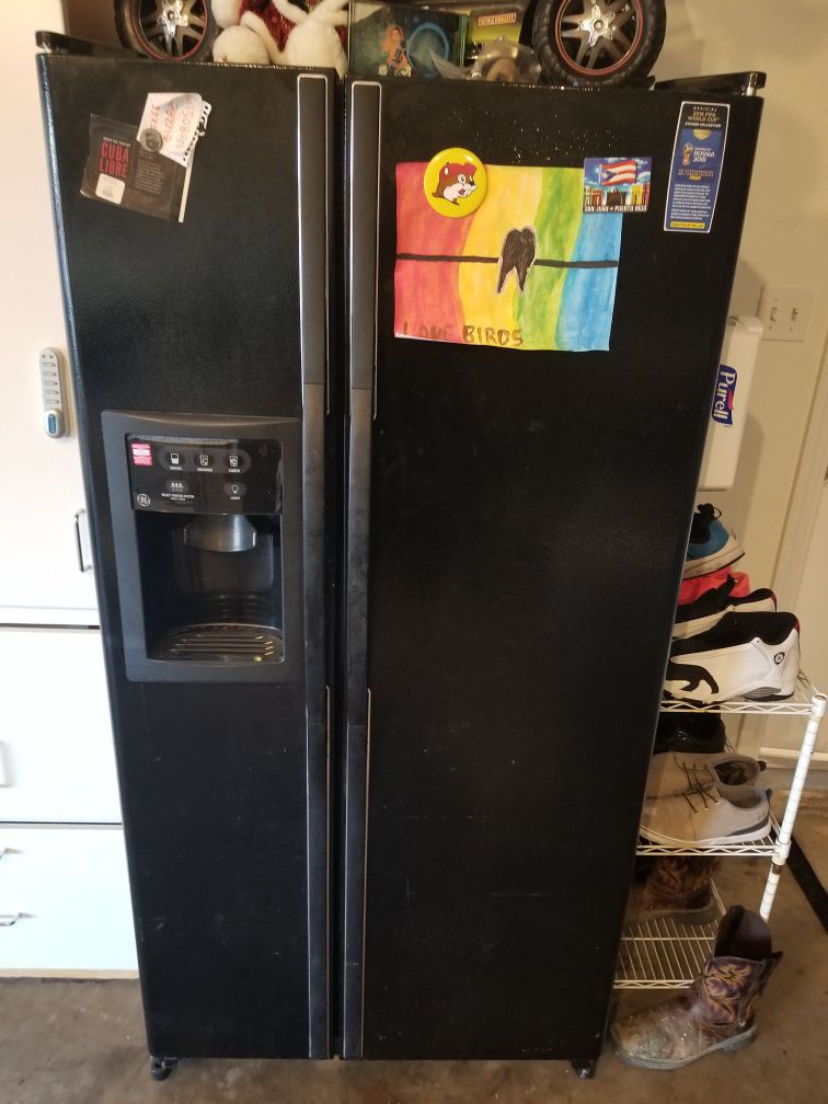 Refrigerator refrigerador