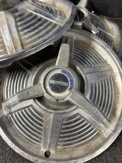 Mustang 64 -65 Original Tire Caps