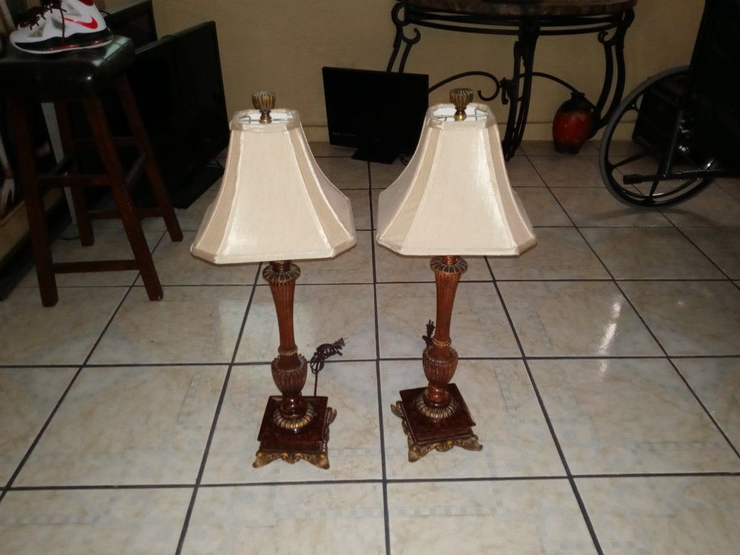 2 Lamps