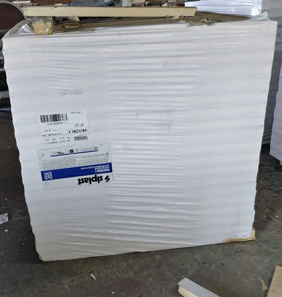 Siplast Foam Roof Insulation Panels. 1.5” Thick, 4 X 4 Foot Size. Pallet = 32 Pieces = 512 Sqft Coverage