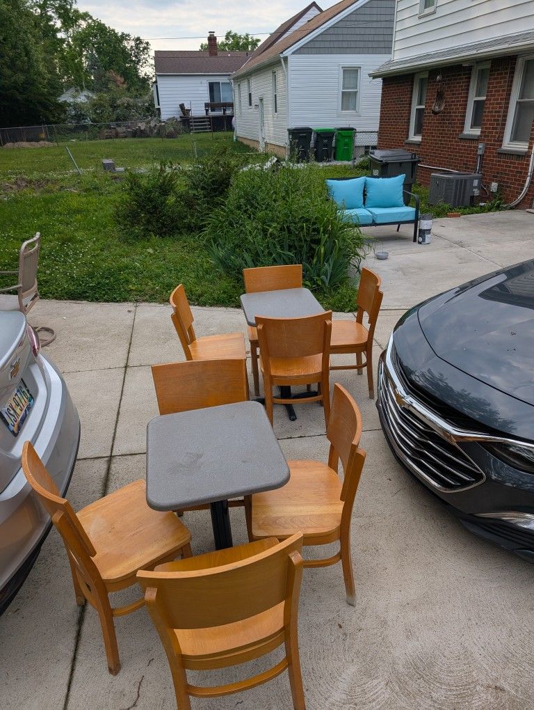 Wendy's Chairs And Tables
