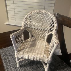 11 Inch White Wicker Chair 