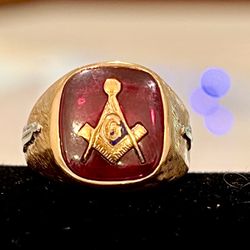 🎓 Original Vintage 10KT Y/G Masonic Ring ✨