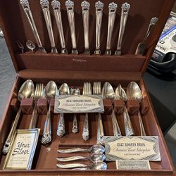 1847 Rodger’s Brothers Silver plated Silverware Set 