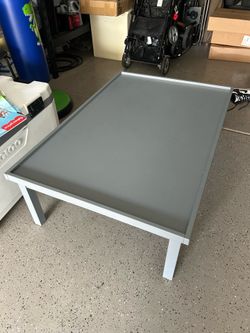 Play table