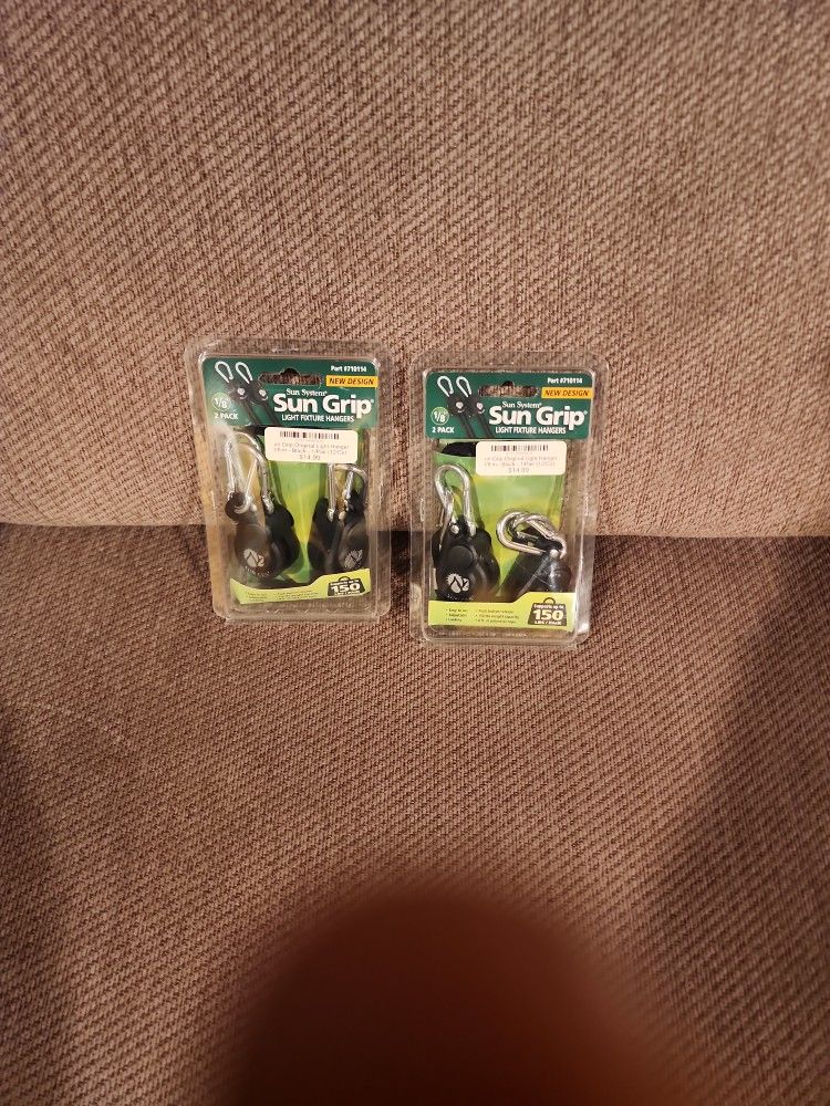 Sun Grip Light Fixture Hangers 2 Sets