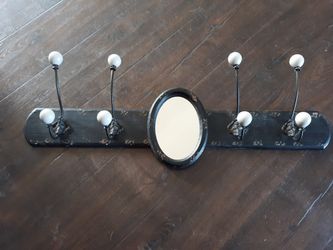 Jacket, towel, hat or scarf hanger
