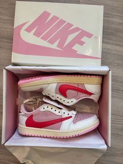 Size 7 men jordan 1 low