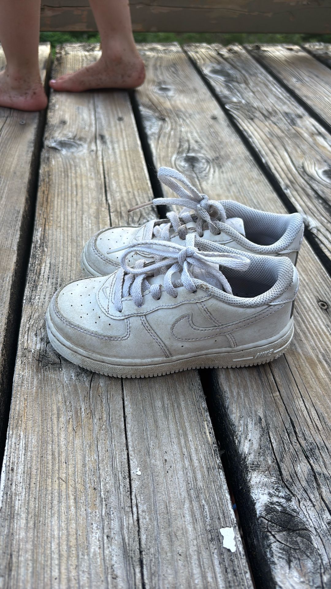 Kids White Air Forces Size 9c