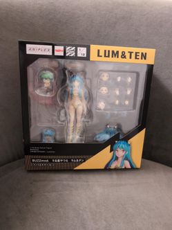 Urusei Yatsura Lum & Ten Buzzmod Figure