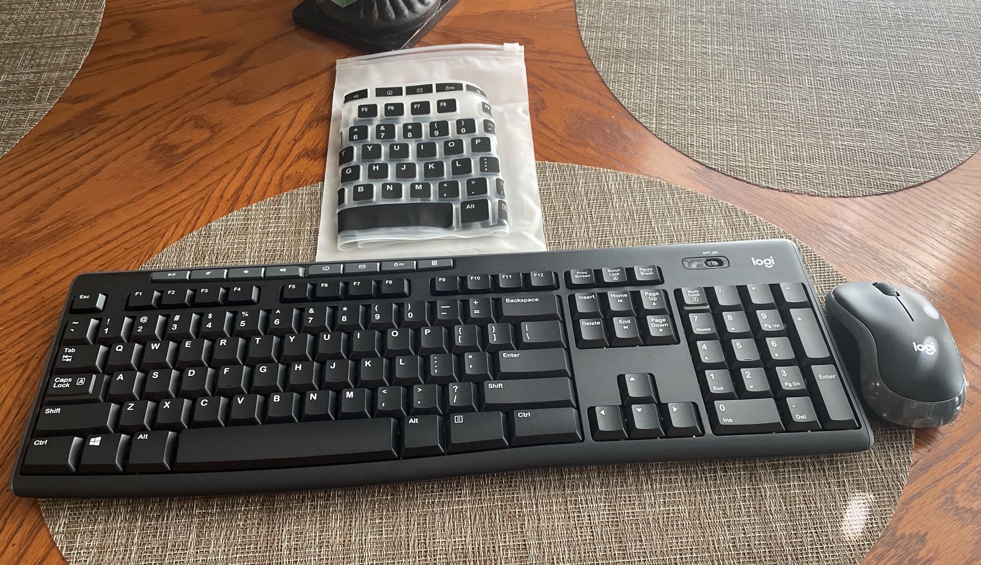 🆕 Logitech Wireless Keyboard & Mouse Set - $20