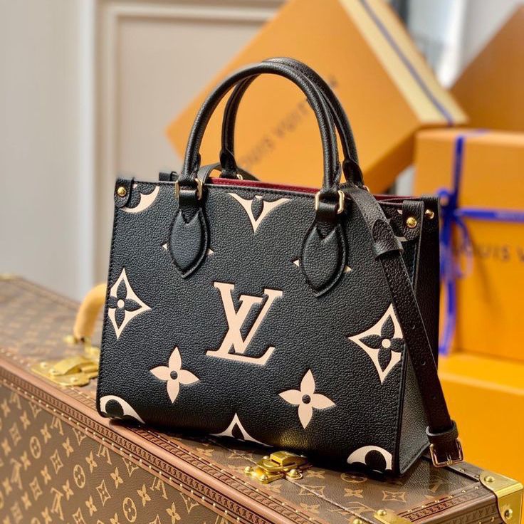 Louis Vuitton Coussin PM Bags 27 2 for Sale in New York, NY - OfferUp