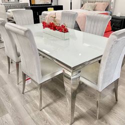 Vendo Juego De Comedor De 6 Sillas . Nuevo En Caja 