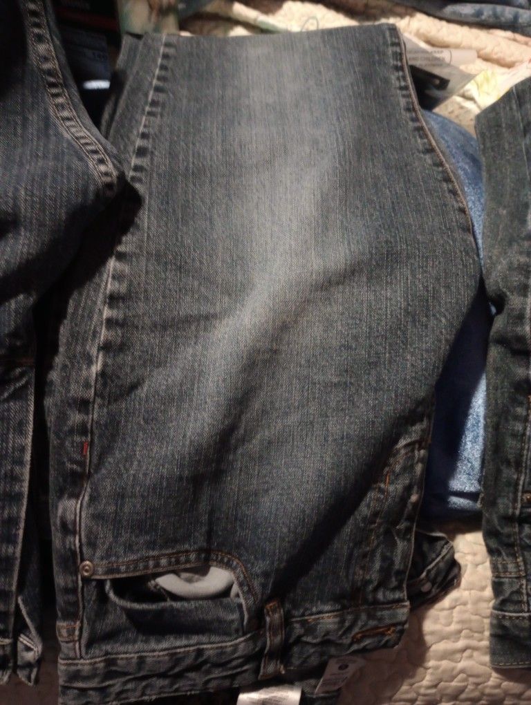 6 Pair Woman's Jeans