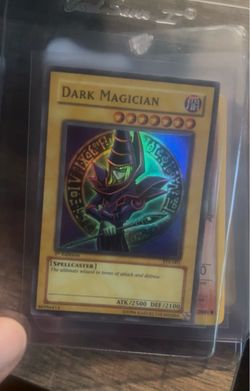 Vintage Holo Dark Magician