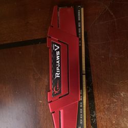 G.SKILL Ripjaws V Series DDR4 2666 PC4-21300 288-Pin 8GB (8GB x 1) Desktop Memory Kit Model F4-2666C19S-8GVR