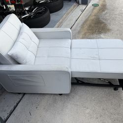 Recliner That Becomes A Bed