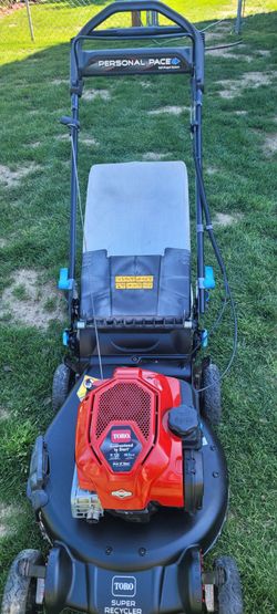 TORO RECYCLER SELF PROPELLED LAWN MOWER.