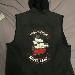 Her Universe Peter Pan Sleeveless Vest