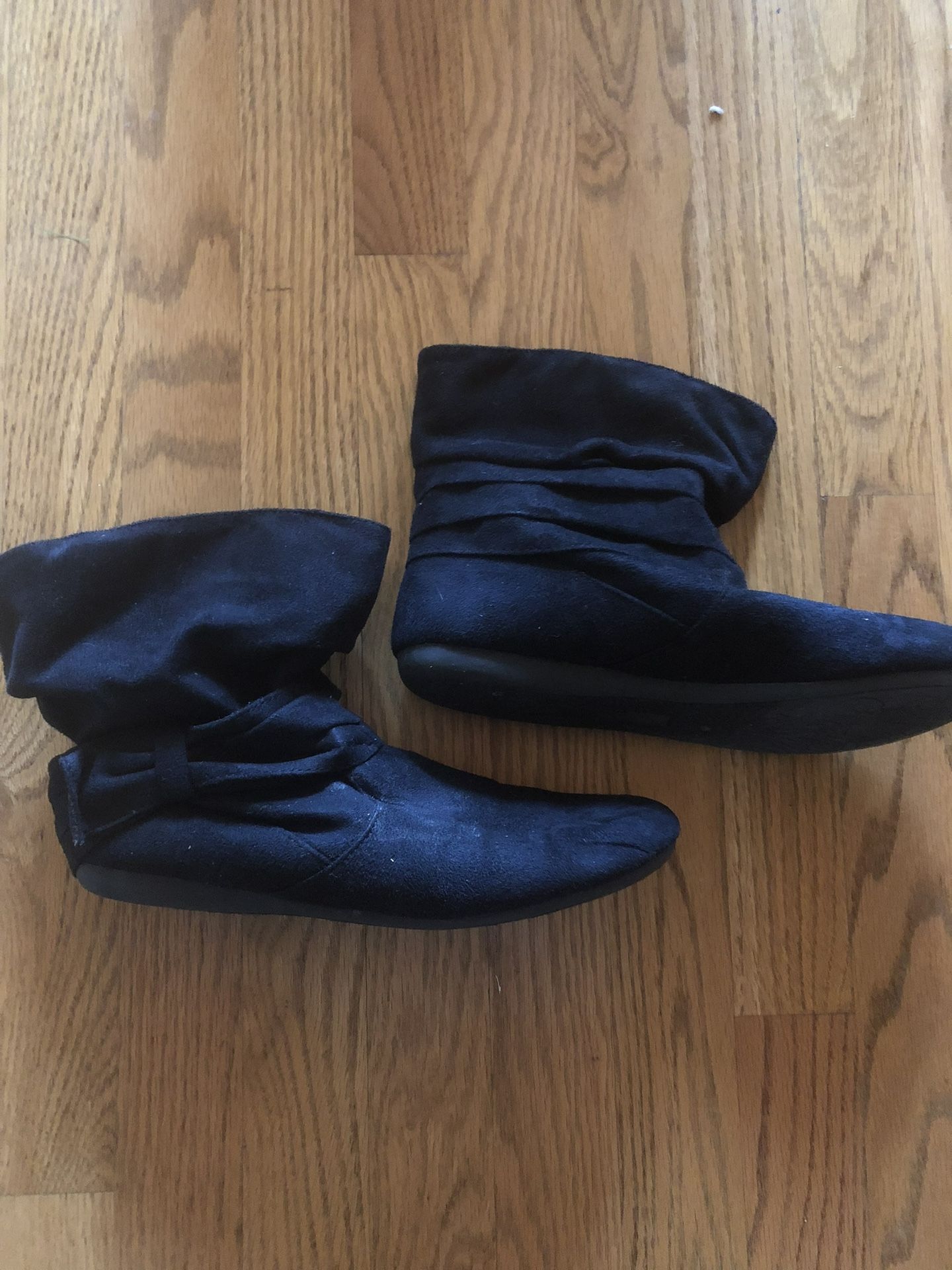 Ladies Black Boots Size 9