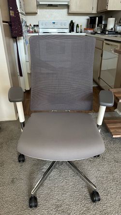 Gray Mesh Office Chair with Armrests