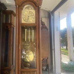 Antique Grandfather Clock 