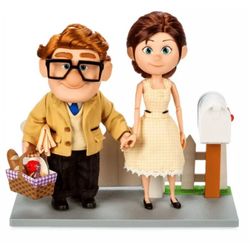 Disney UP collectible set
